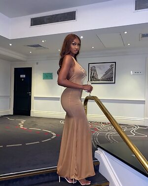 Elinda San leaked photo #30
