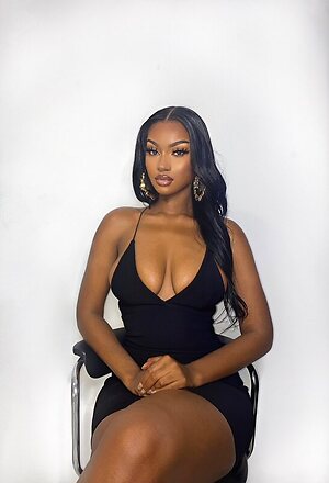 Elinda San leaked photo #58