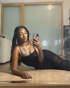 Elinda San leaked photo #61