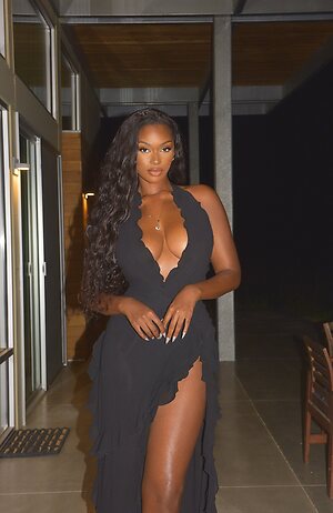 Elinda San leaked photo #152
