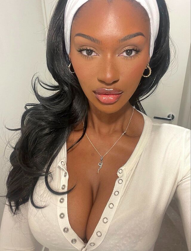 Elinda San leaked photos