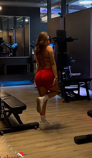 Elisa.vhs Nude Leaked Photo #2