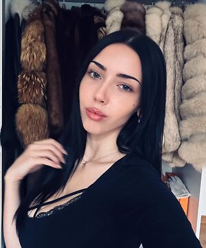 Elise Denisee leaked photos