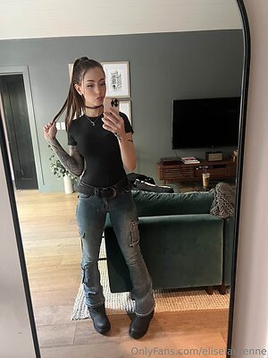 Elise Laurenne leaked photo #69