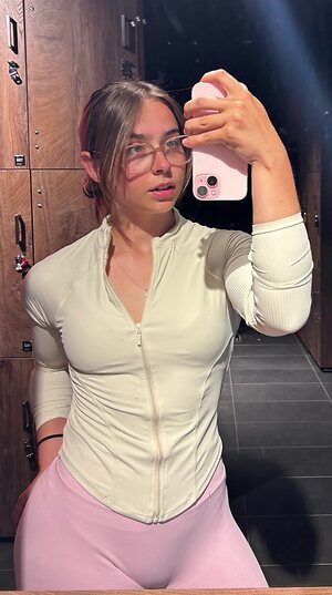 Elise_m5 leaked photo #5