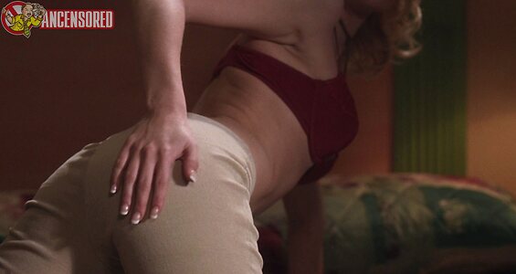 Elisha Cuthbert leaked photo #71
