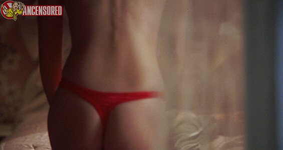 Elisha Cuthbert leaked photo #74
