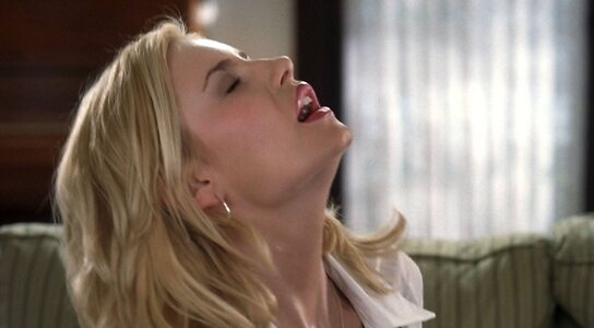 Elisha Cuthbert leaked photo #75