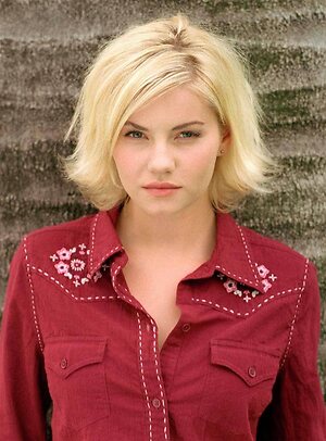Elisha Cuthbert leaked photo #113