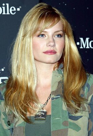Elisha Cuthbert leaked photo #267