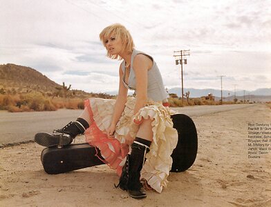 Elisha Cuthbert leaked photo #360