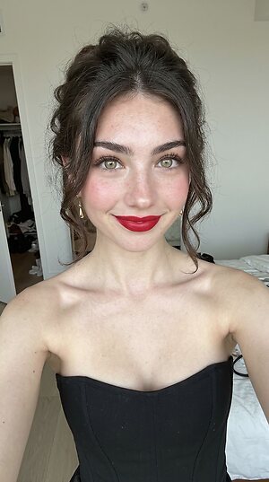 Eliza Browne leaked photo #34