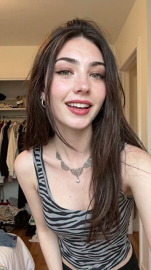 Eliza Browne leaked photo #37