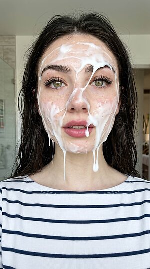 Eliza Browne leaked photo #81