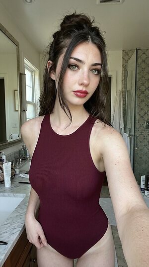 Eliza Browne leaked photo #116