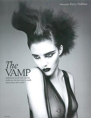 Eliza Cummings leaked photo #24