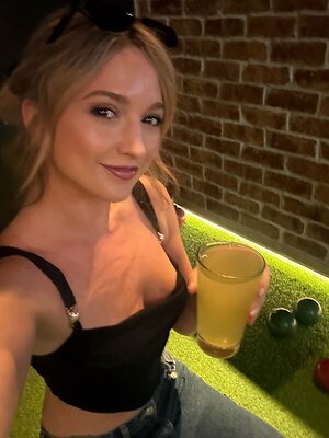 Eliza Jane leaked photo #2