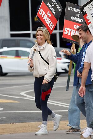 Elizabeth Banks leaked photo #70