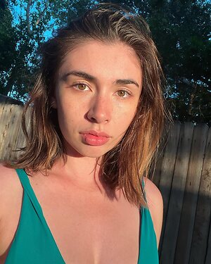 Elizabeth Bebout leaked photo #28