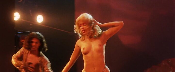 Elizabeth Berkley Nude Leaked Photo #59