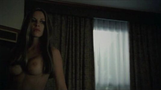 Elizabeth Cervantes leaked photo #3