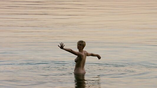 Elizabeth Debicki leaked photo #77