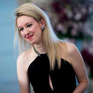 Elizabeth Holmes leaked photo #4