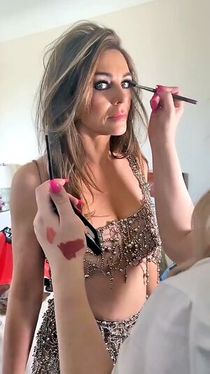 Elizabeth Hurley Hot leaked photo #75