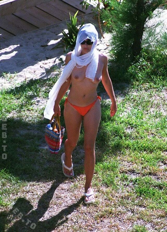 Elizabeth Jane Hurley leaked photos