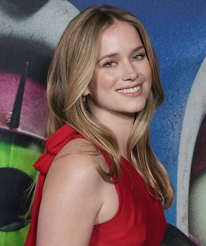 Elizabeth Lail leaked photo #4