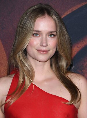 Elizabeth Lail leaked photo #57