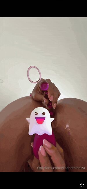 Elizabeth Loaiza leaked photo #2