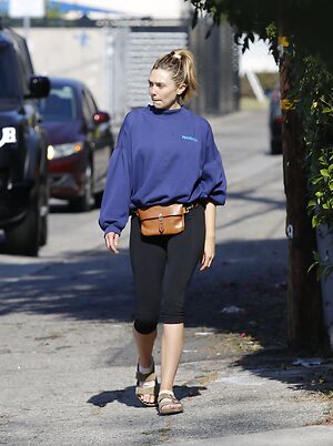 Elizabeth Olsen leaked photo #30