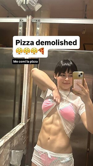 Elizabeth Reynoso Nude Leaked Photo #2