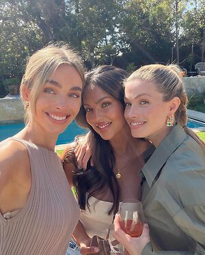 Elizabeth Turner leaked photo #18