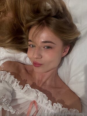 Elizabeth Vasilenko Nude Leaked Photo #16