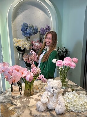 Elizabeth Vasilenko Nude Leaked Photo #75