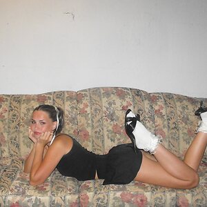 elizabethhurleyyy leaked photo #4
