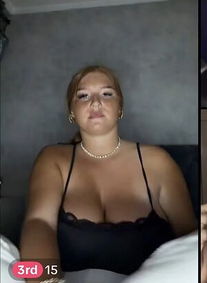 Ell May UK Tiktokker Nude Leaked Photo #26