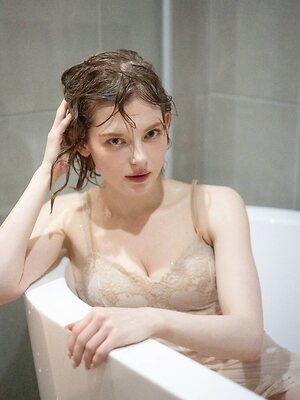 Ella Freya leaked photo #105