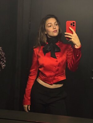 Ella Hunt leaked photo #26