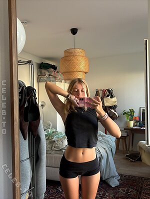 Ella Kania Nude Leaked Photo #90