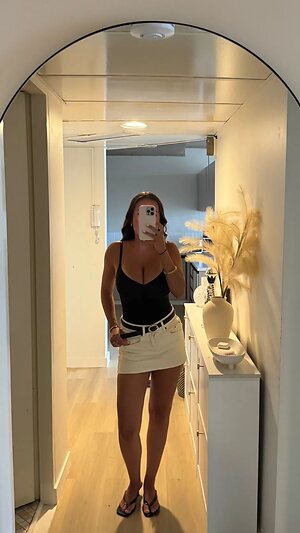 Ella M Nude Leaked Photo #29