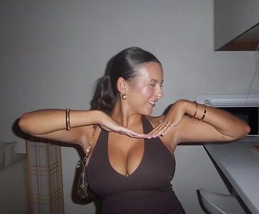 Ella M Nude Leaked Photo #33