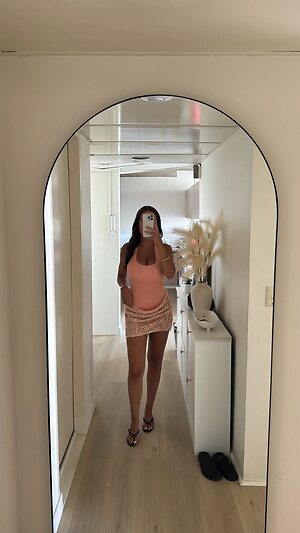 Ella M Nude Leaked Photo #37