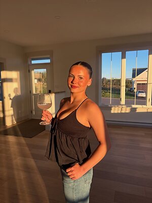 Ella Macpherson leaked photo #4