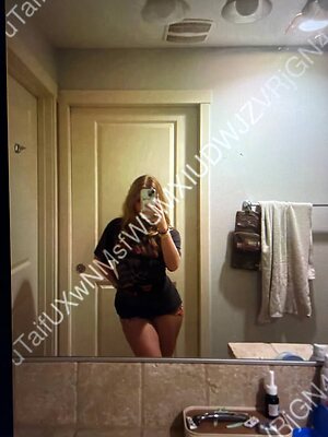 Ella Moncrief leaked photo #23