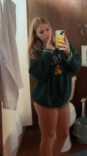 Ella Moncrief leaked photos