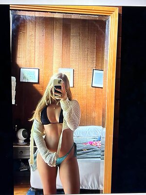 Ella Moncrief leaked photo #113
