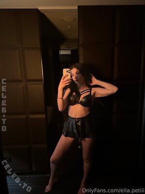 Ella petite